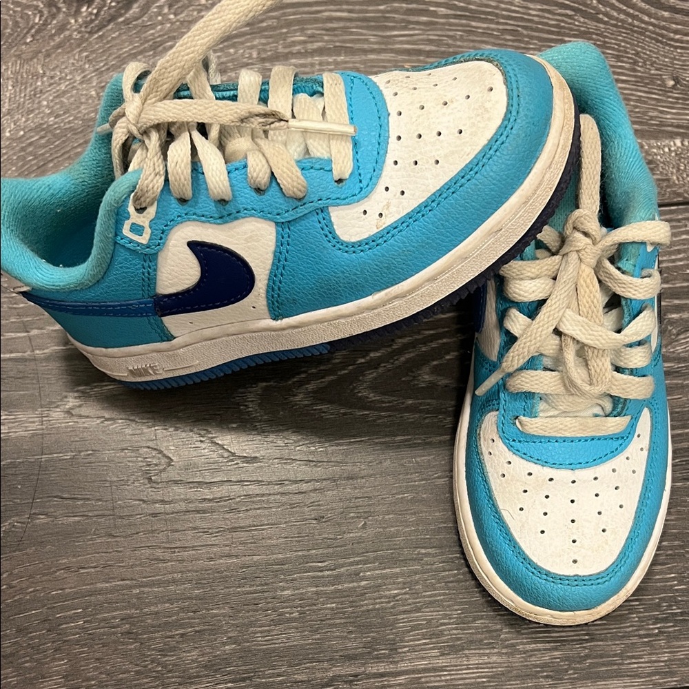 NIKE Kids Blue and White Sneakers